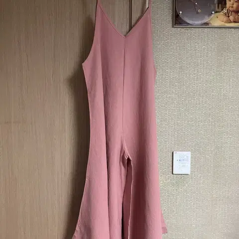 새상품 연분홍색 린넨느낌 점프수트