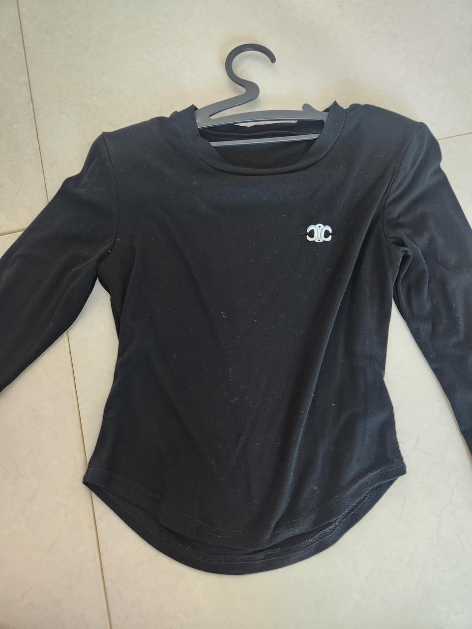 트리옹프 어깨 패드 긴팔