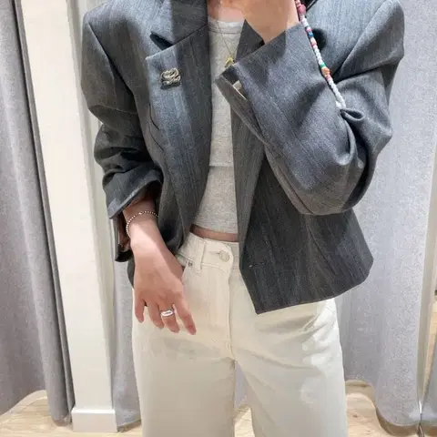 산드로 울 크롭 재킷