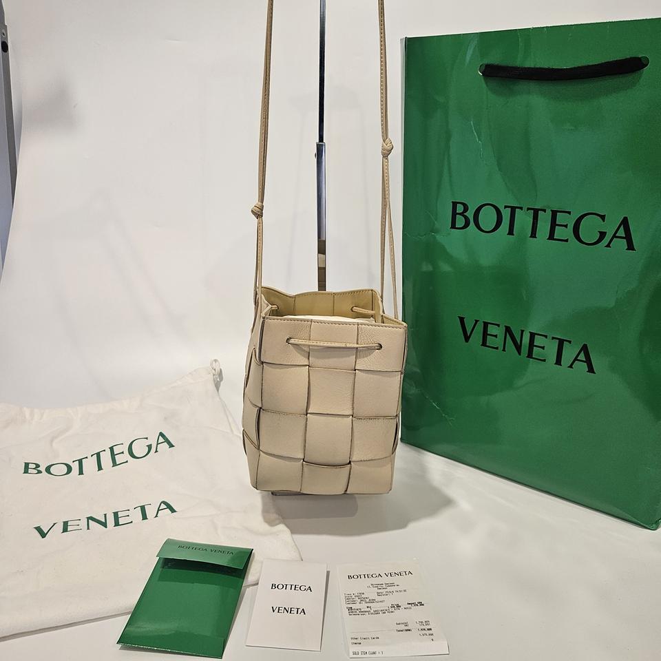 보테가 베테타 버킷백 스몰