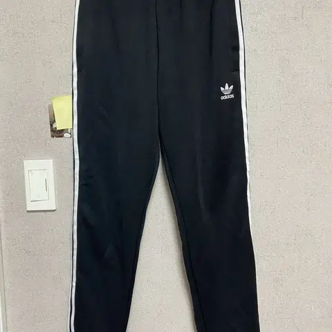 아디다스 삼선 블랙 트레이닝 팬츠 바지 런닝 츄리닝 M 등산 러닝