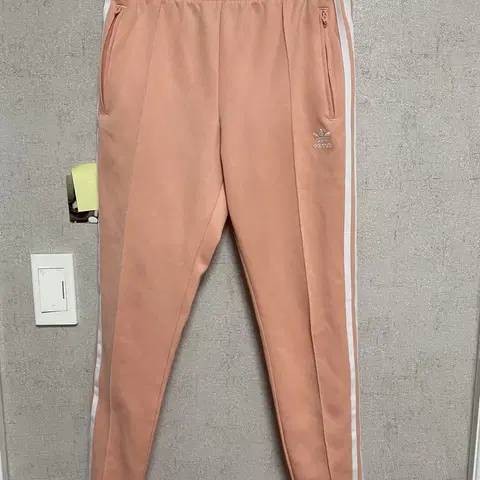 아디다스 살몬 핑크 딸기우유 트랙스트 삼선 트레이닝 팬츠 바지 S