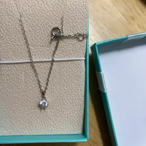 18k 화이트골드 스와로브스키 목걸이 41cm