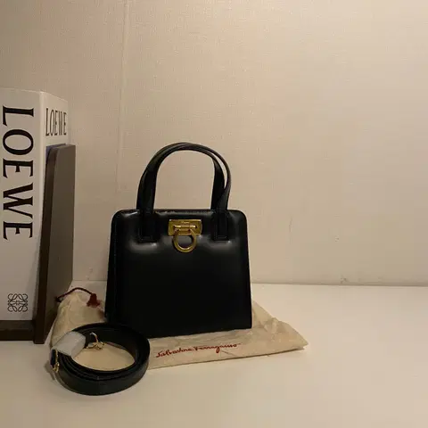 FERRAGAMO / 빈티지 페레가모 블랙 간치니 미니 핸드백/투웨이백