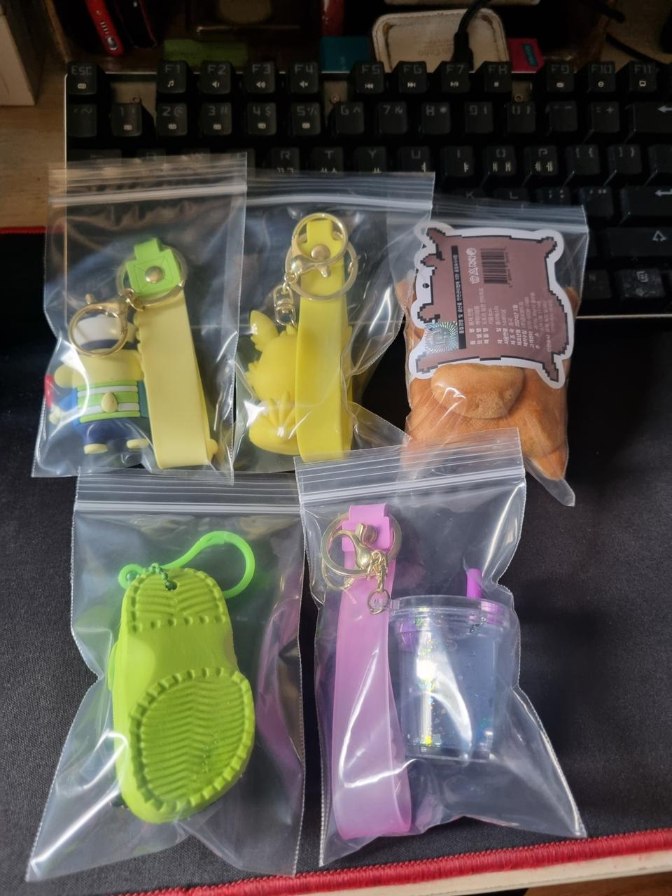 악세사리 키링 케릭터 귀여운 키홀더 가방 크로스 힙색 장식품