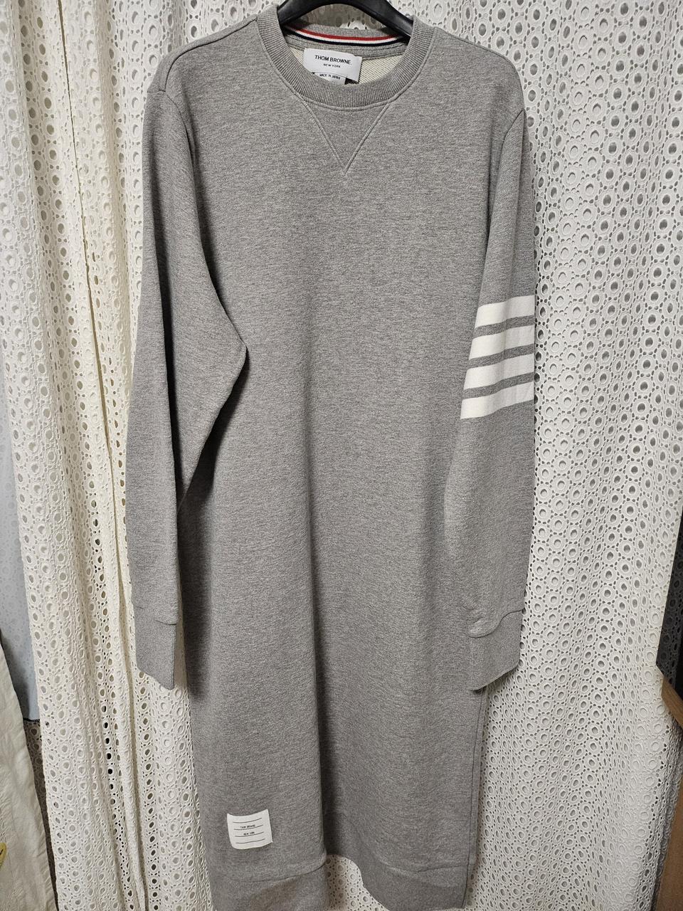 톰브라운 4바 스웻 코튼 원피스 42사이즈