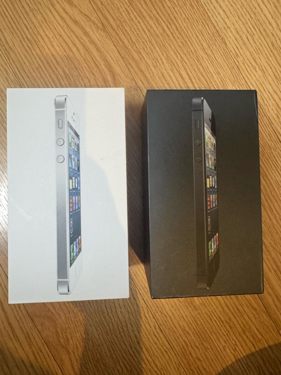 (일괄) 아이폰5 블랙 화이트 16gb 박스 + 라이트닝케이블