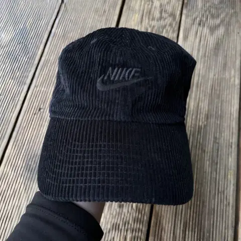나이키 헤리티지 코듀로이 볼캡 블랙