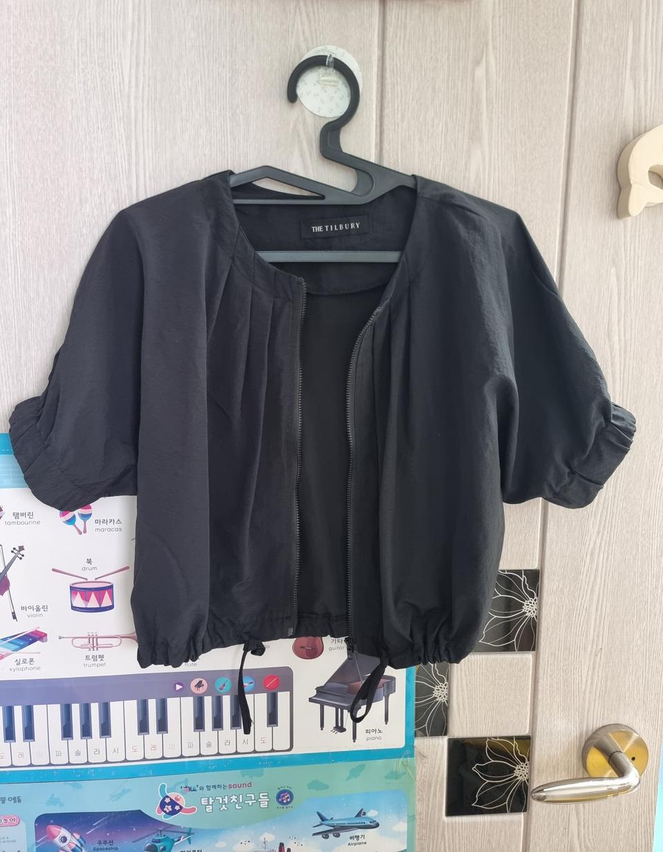 백화점브랜드* 크롭 집업자켓