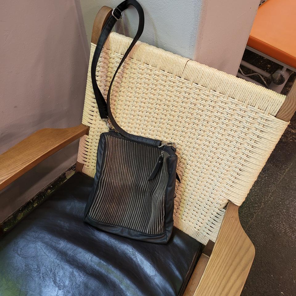 JPN 레더 크로스백