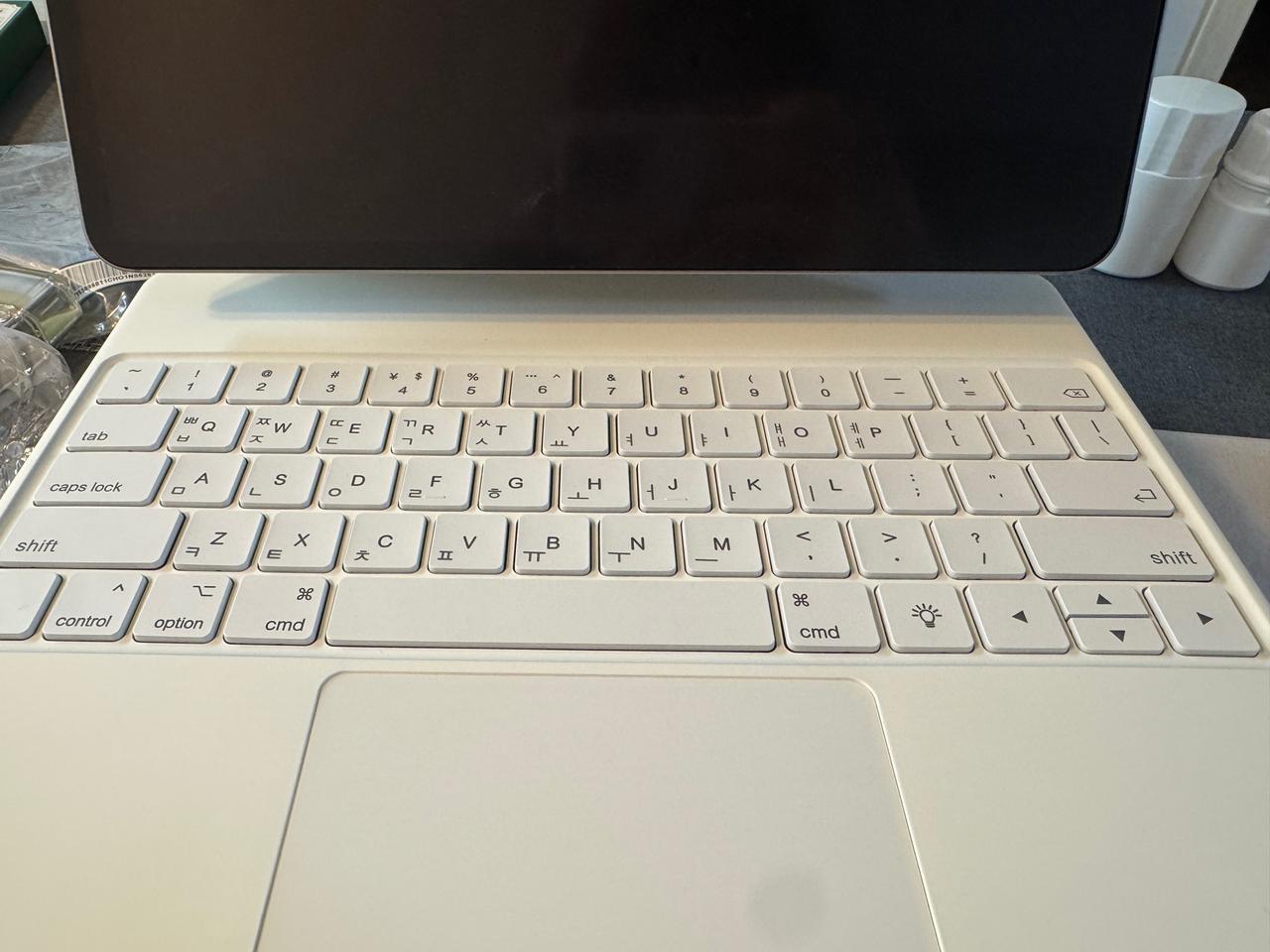 아이패드12.9 매직키보드 팔아요