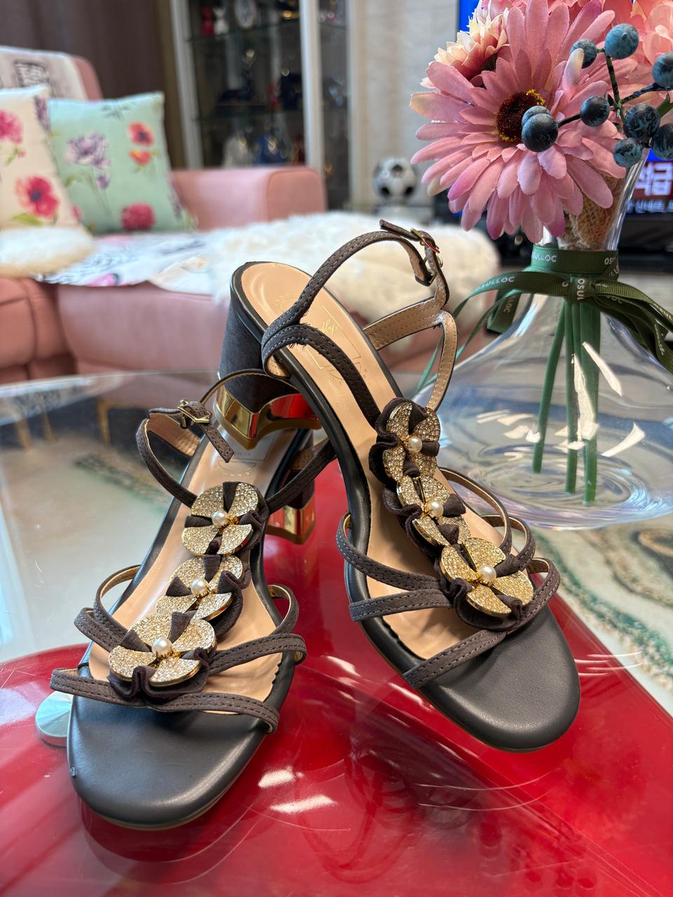 소다 스톤 꽃장식 샌들 230