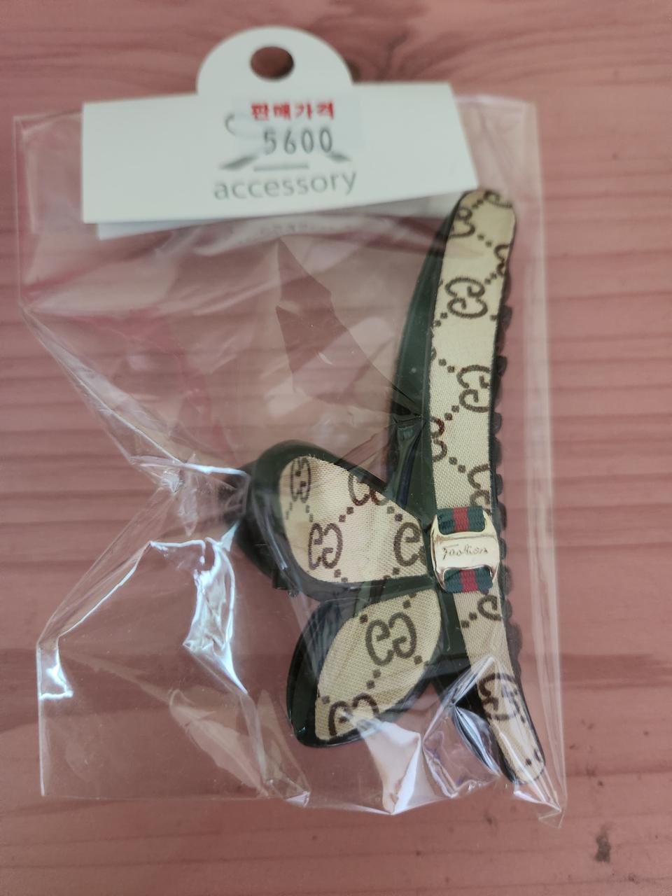 새것"*구찌스타일악세사리짚계핀">[중]사이즈
