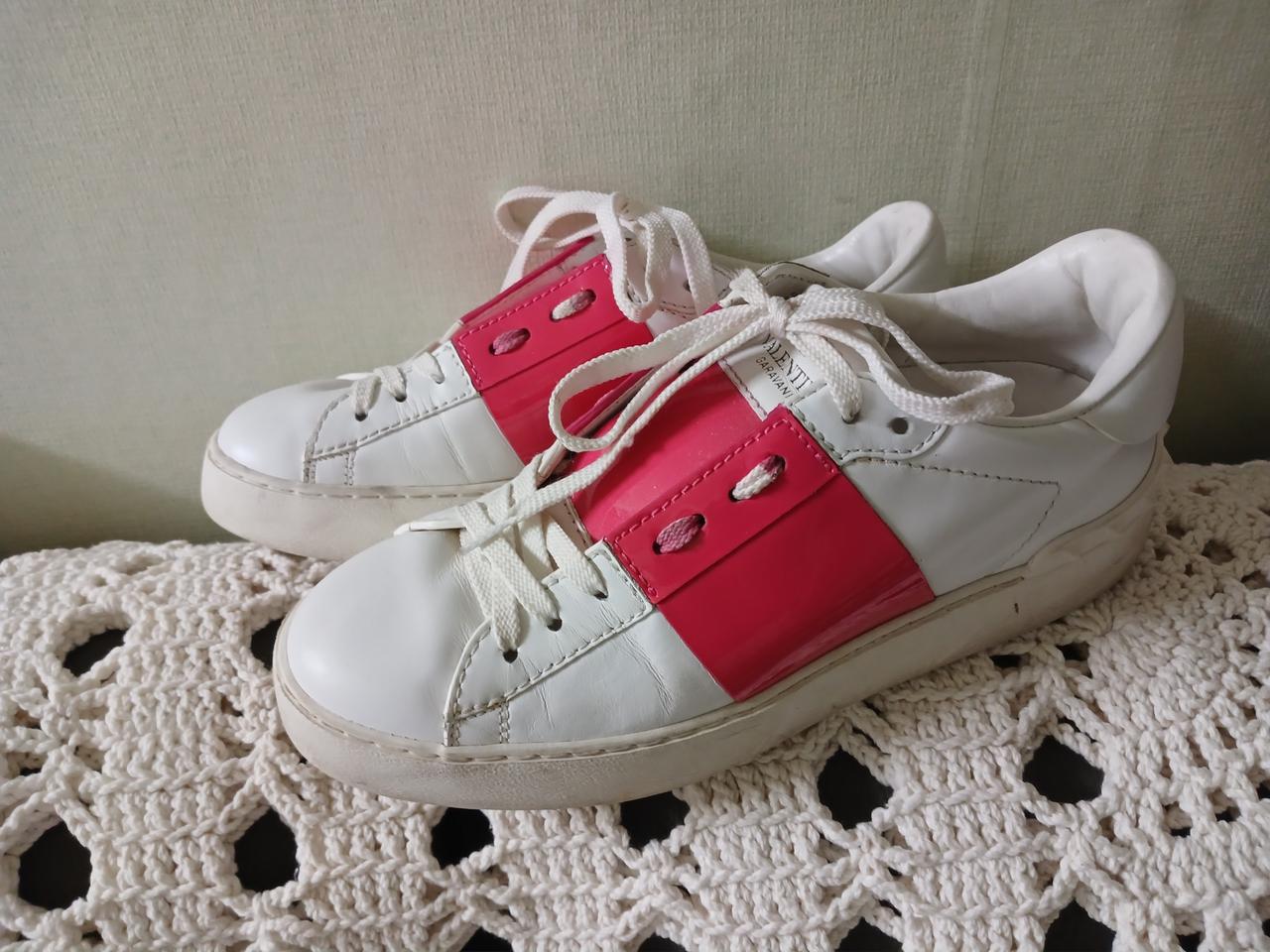 정품 (( 발렌티노 오픈 스니커즈 )) 245.  37반