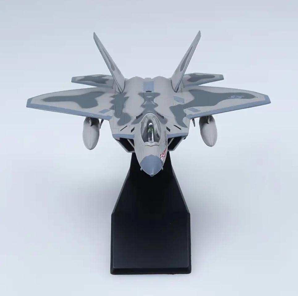 (금속) F-22 랩터 전투기 모형(피규어) 팝니다.
