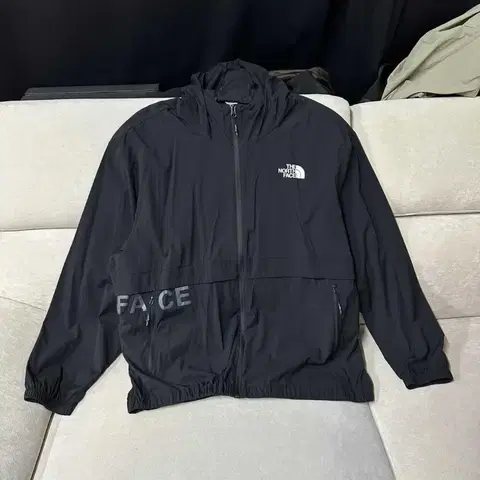 노스페이스 남성 바람막이자켓110