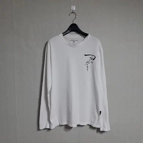 간쓰리 백프린팅 긴팔티셔츠