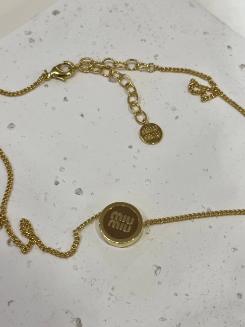 미우미우 펜던트목걸이