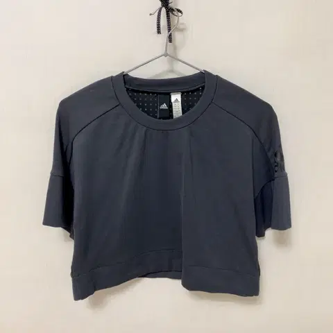 아디다스 시스루 크롭티 반팔 티셔츠 일본판 여성 차콜 망사 도트 운동복