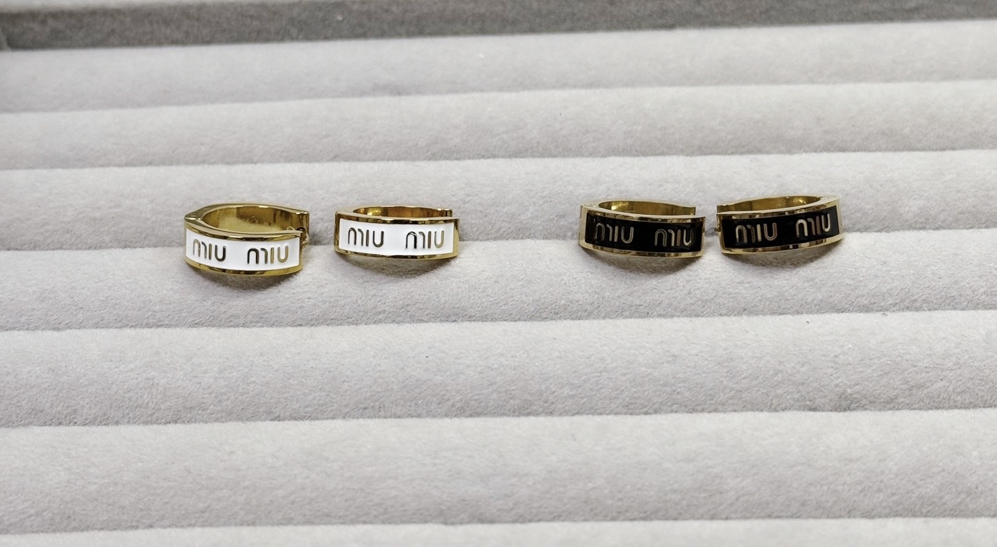 써지컬 미우 원터치 귀걸이