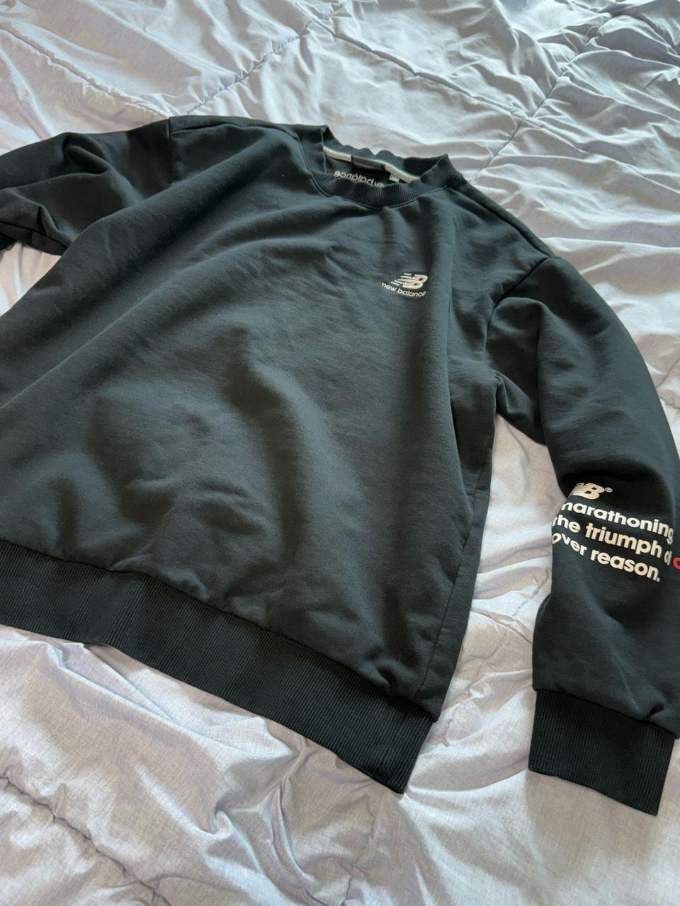 뉴발란스 맨투맨