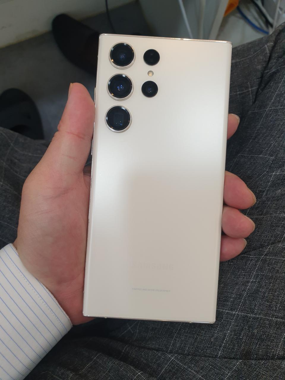 갤럭시 S23 울트라 256 크림 S급
