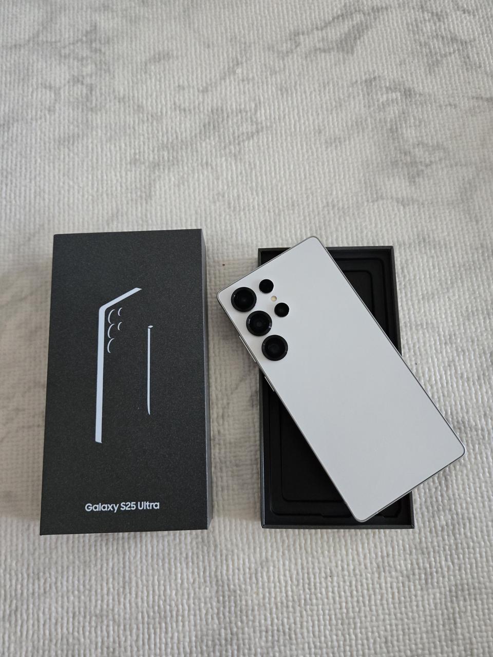 갤럭시 S25 울트라 256 화이트실버 새상품