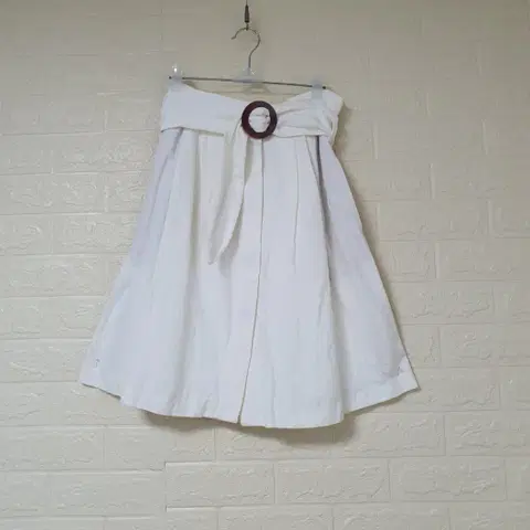 마시모두띠 벨티드 린넨혼방 스커트 사이즈 EUR 38