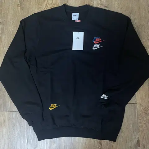 나이키 정품 멀티 로고 맨투맨 새상품 (M, L, XL, 2XL 보유)
