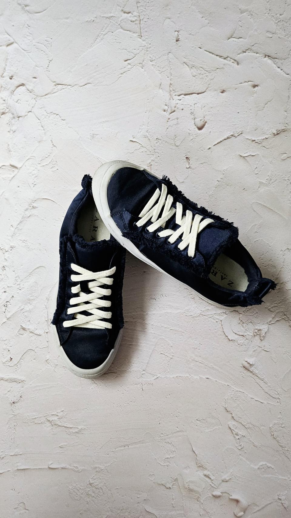 ZARA 공단 프릴 스니커즈 (EU 36 / CN 235)