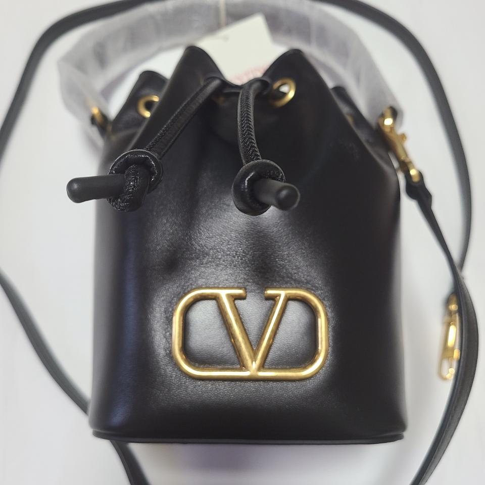 발렌티노 브이로고 시그니쳐 미니 버킷백