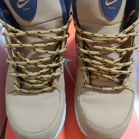 나이키) 마노아250사이즈