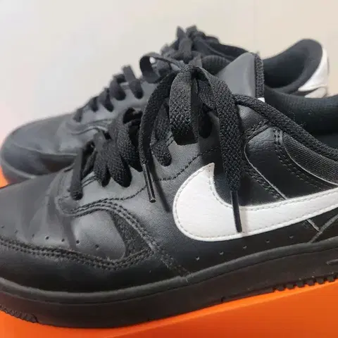 나이키 감마포스 올블랙 운동화