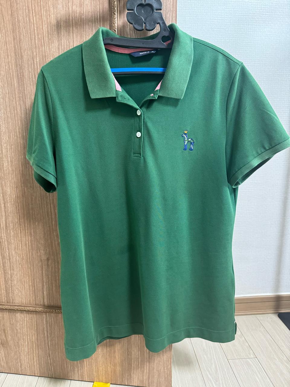 헤지스 여성 반팔카라티 판매해요~