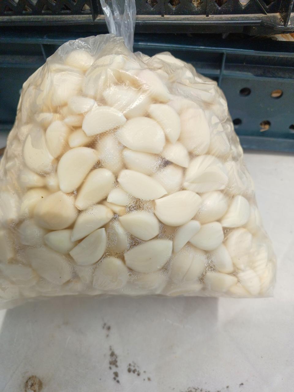 깐마늘 2키로판매해요01083808735