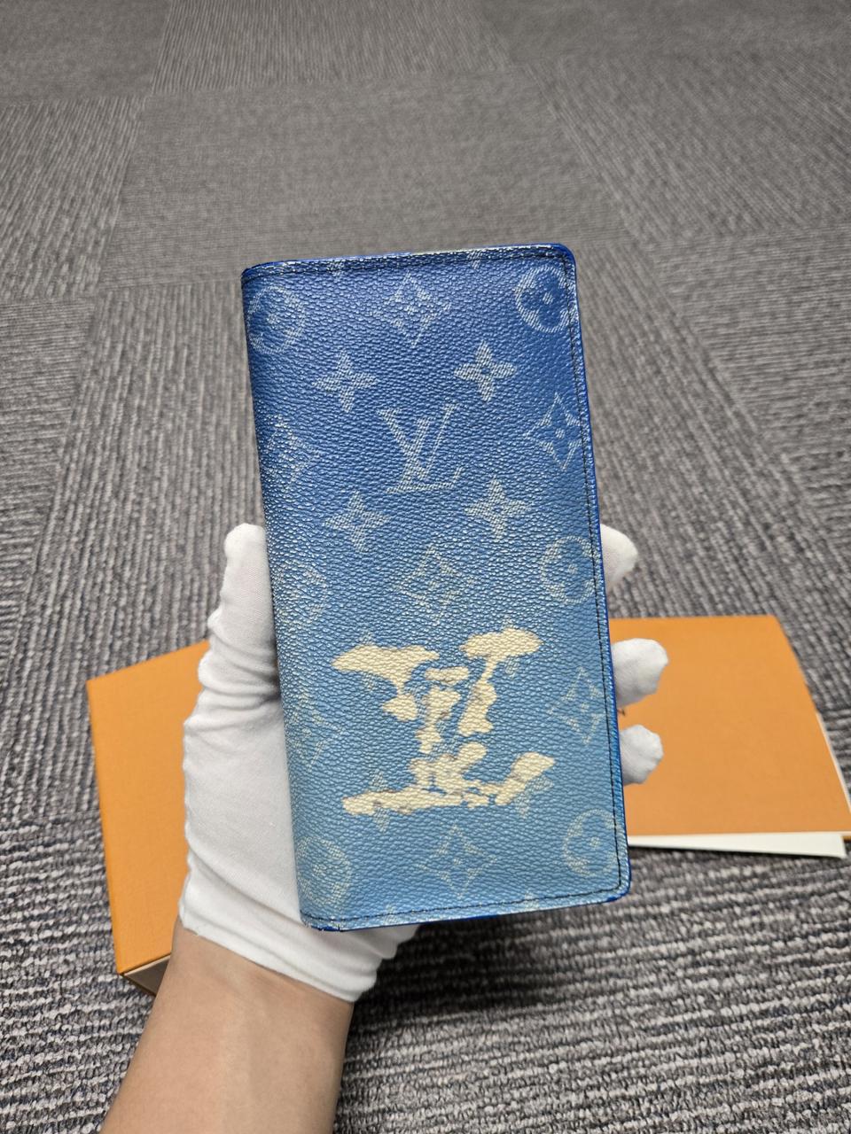 [정품]루이비통 클라우드 장지갑