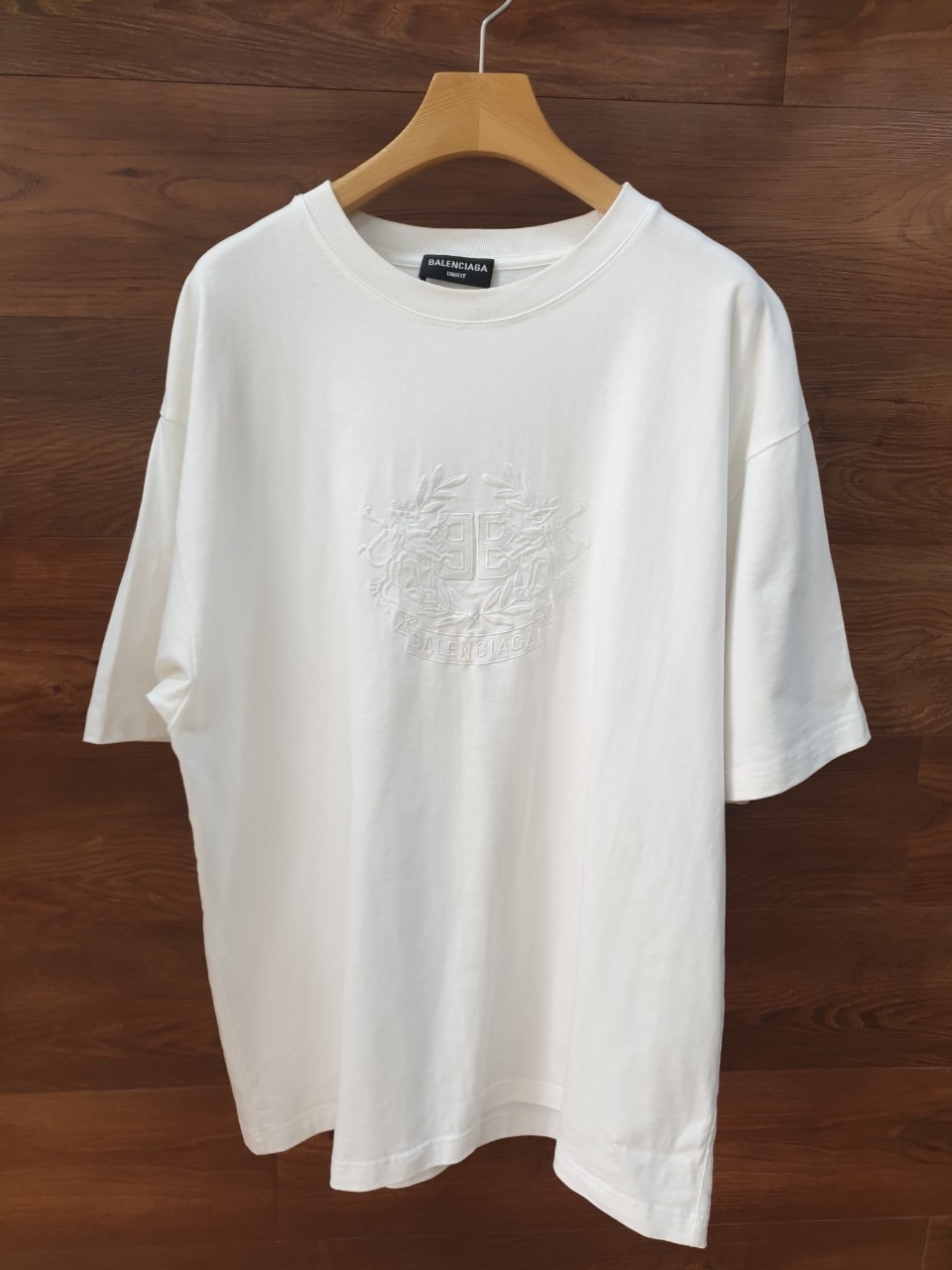 발렌시아가 남녀공용 반팔티