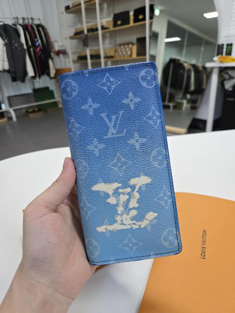정품 루이비통 클라우드 장지갑