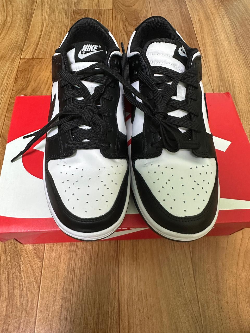 나이키 덩크 범고래 265 사이즈 팝니다.