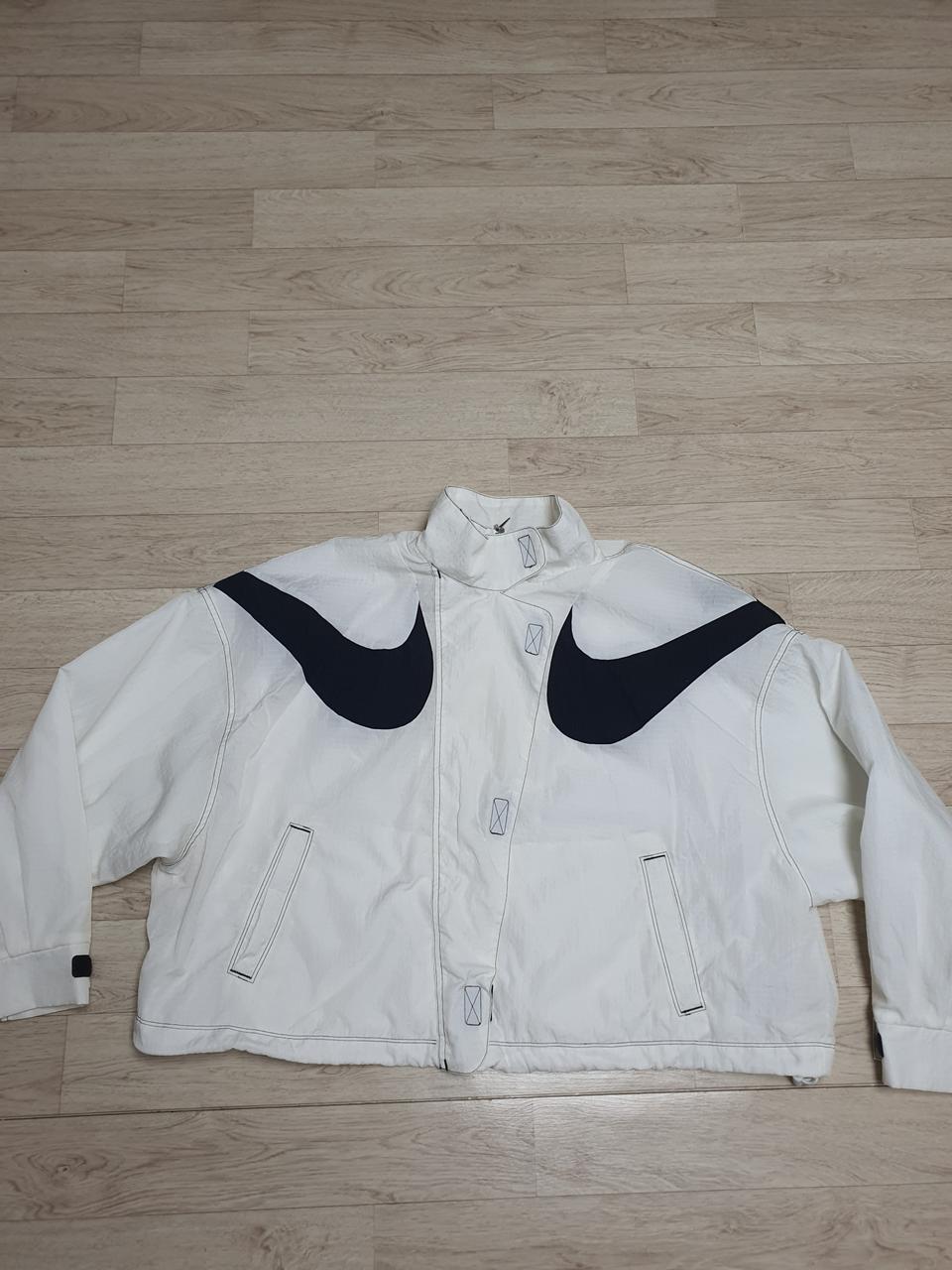 100 나이키 우븐 스우시 자켓 여성 L 사이즈 완전깨끗해요