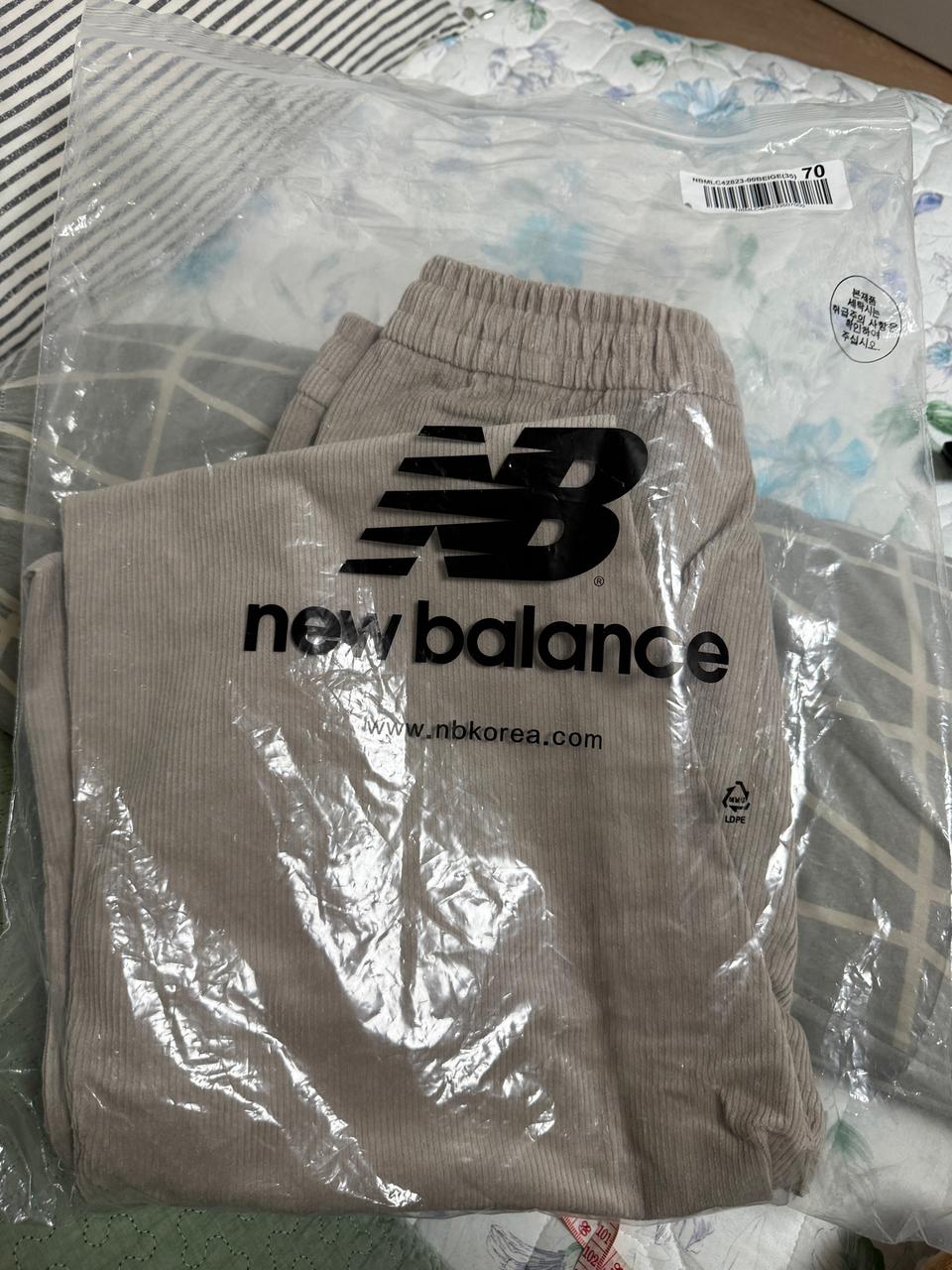 [새상품] 뉴발란스 코듀로이 조거팬츠