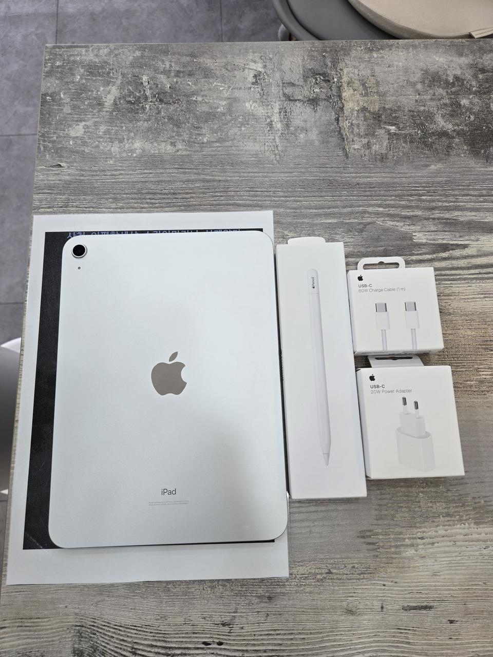 아이패드 10세대 64 실버 WiFi+애플펜슬 25년 2월 구매