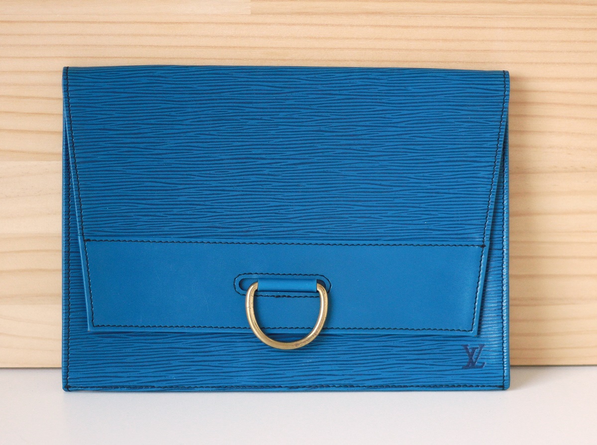 루이비통 에삐 블루 클러치백