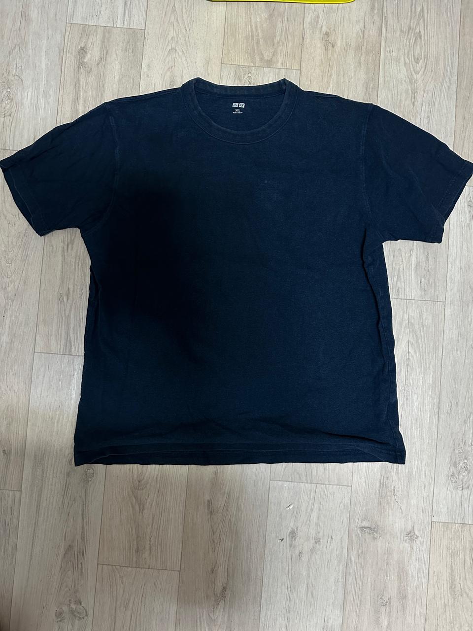 유니클로 반팔티 팝니다!