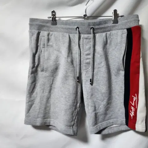 타미힐피거 반바지