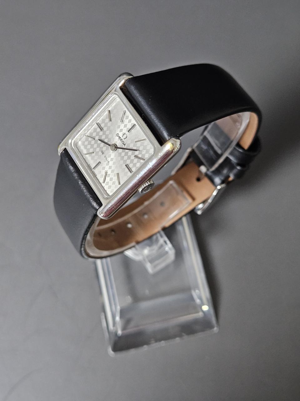 빈티지 오메가 남녀공용 미니탱크수동 가죽 시계/SWISS