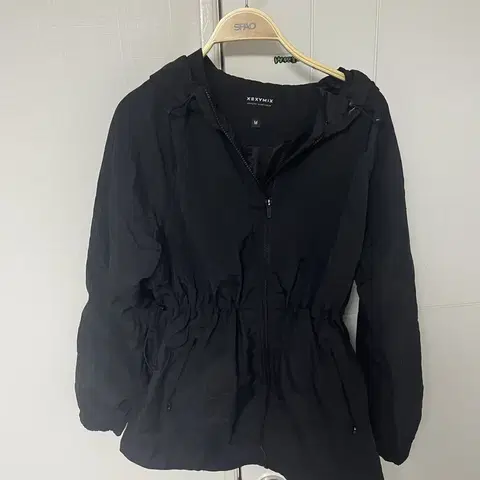 젝시믹스 바람막이