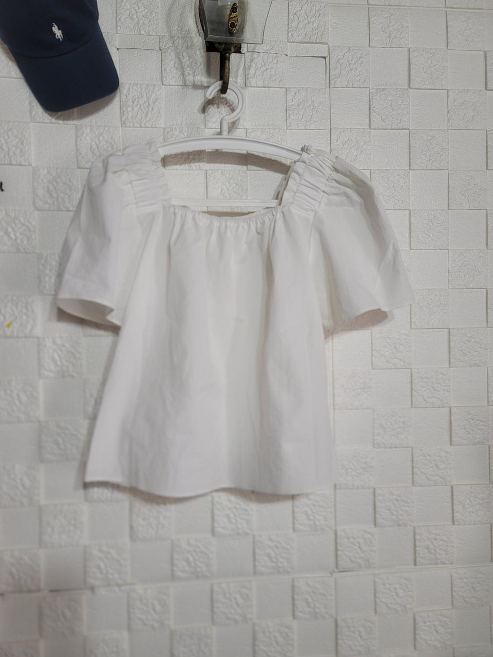 밴딩 스퀘어넥 블라우스