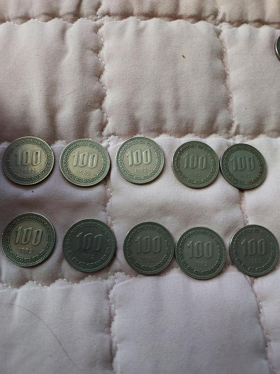 1982년백원동전입니다