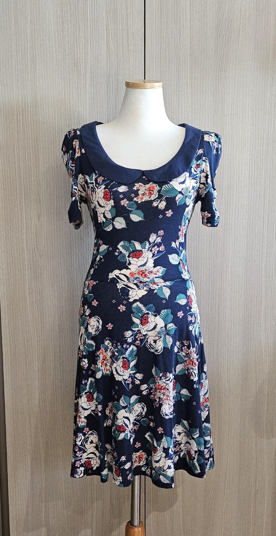 (새상품 희소템)자라 트라팔루크 플라워 반팔 원피스 S(44~441/2)